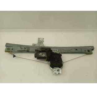 ELEVALUNAS DELANTERO...