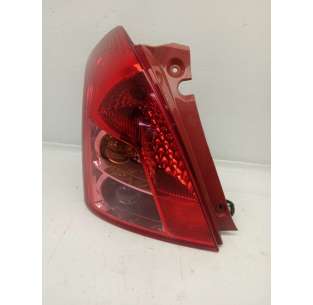 PILOTO TRASERO IZQUIERDO...