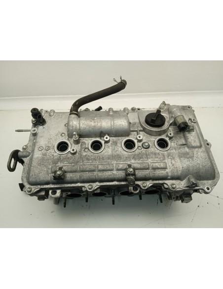 Recambio de culata para toyota auris hybrid active referencia OEM IAM 1110109435  