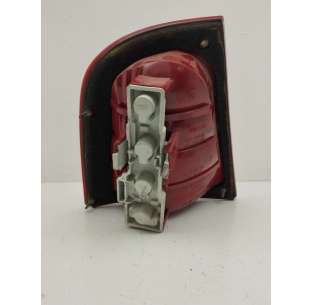 PILOTO TRASERO DERECHO... 2