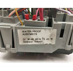 CAJA RELES / FUSIBLES LAND... 2