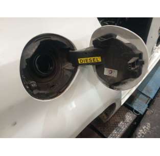 TAPA EXTERIOR COMBUSTIBLE... 2