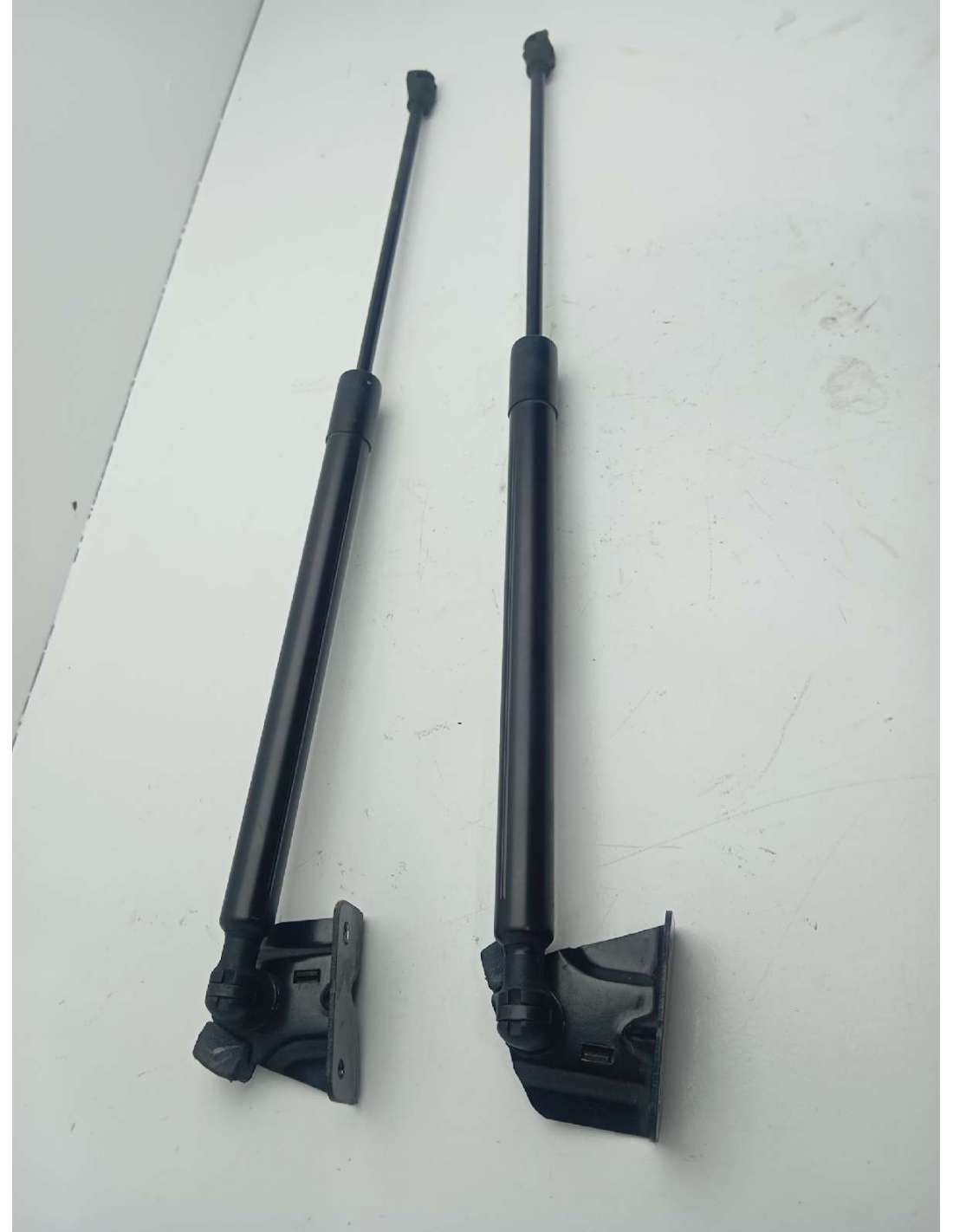 AMORTIGUADORES MALETERO / PORTON... AMORTIGUADORES MALETERO / PORTON...