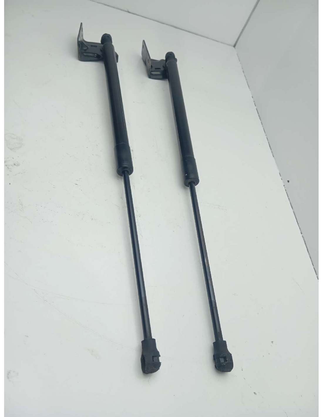 AMORTIGUADORES MALETERO / PORTON... AMORTIGUADORES MALETERO / PORTON...