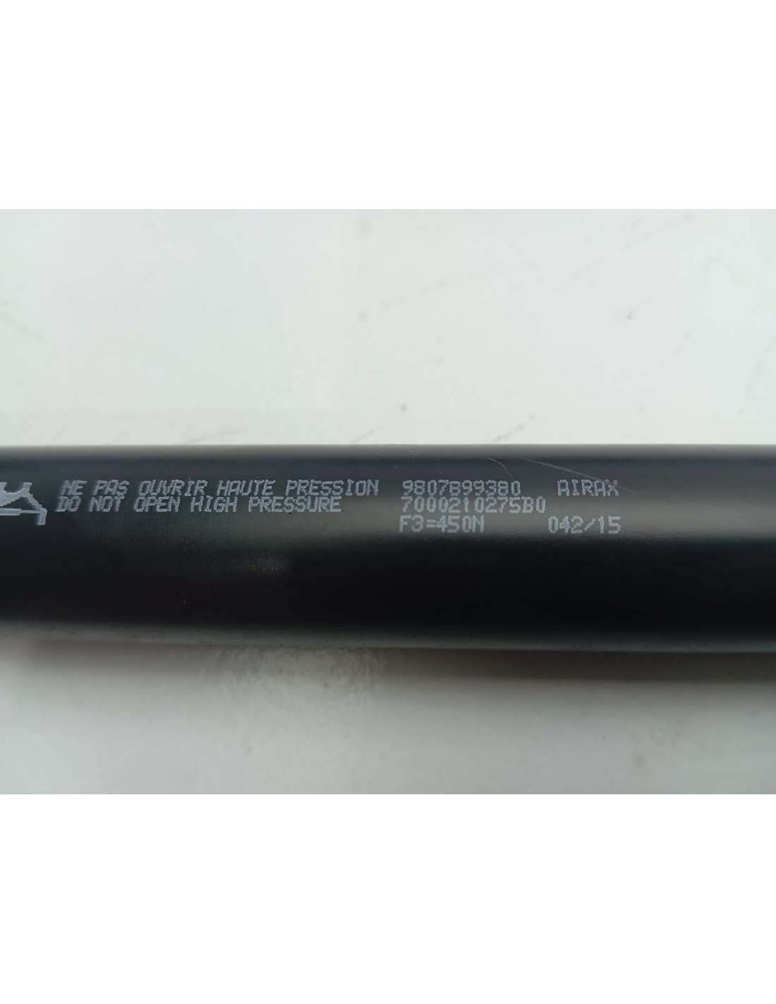 AMORTIGUADORES MALETERO / PORTON... AMORTIGUADORES MALETERO / PORTON...