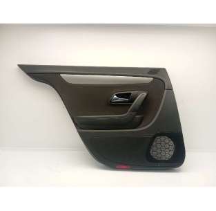 GUARNECIDO PUERTA TRASERA...