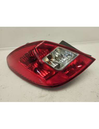 PILOTO TRASERO IZQUIERDO - 817679 /...