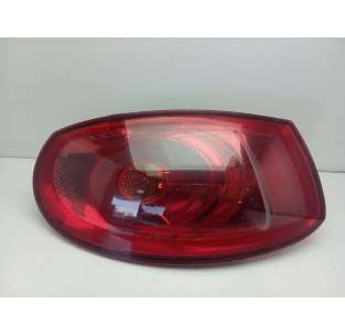PILOTO TRASERO DERECHO -...
