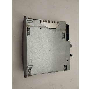 SISTEMA AUDIO / RADIO CD -... 2