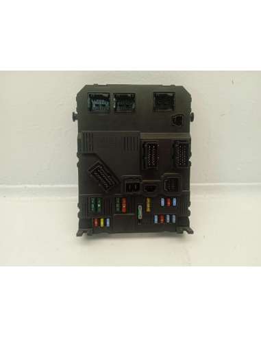 CAJA RELES / FUSIBLES - 820082 /...