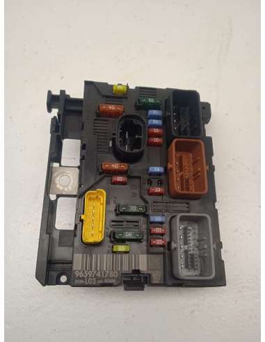 CAJA RELES / FUSIBLES CITROEN C3 1.4...