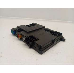 CAJA RELES / FUSIBLES... 2