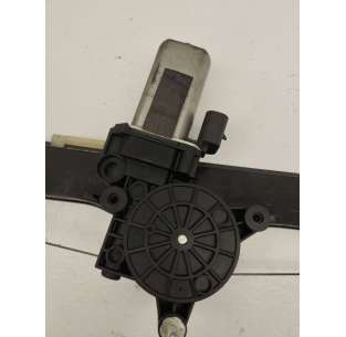 ELEVALUNAS DELANTERO... 2