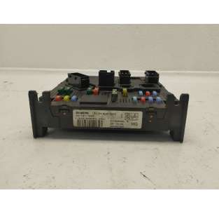 CAJA RELES / FUSIBLES...