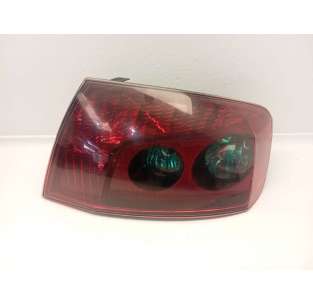 PILOTO TRASERO DERECHO -...