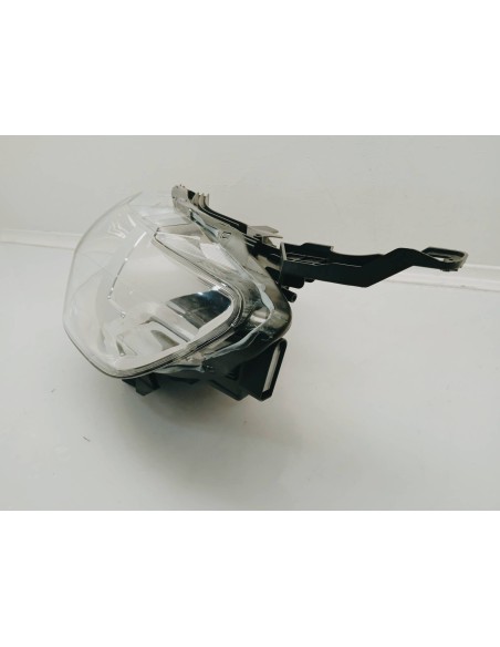 Recambio de faro izquierdo para peugeot 301 referencia OEM IAM   