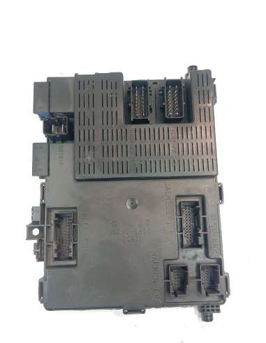 CAJA RELES / FUSIBLES - 821104 /...