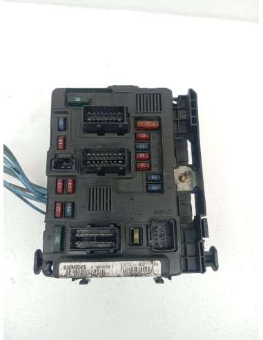 CAJA RELES / FUSIBLES - 821158 /...