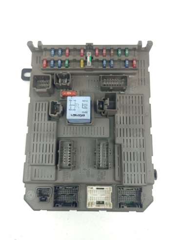CAJA RELES / FUSIBLES - 821159 /...