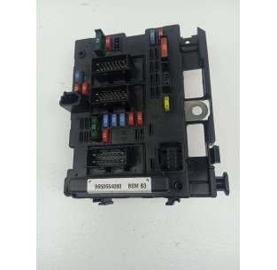 CAJA RELES / FUSIBLES...