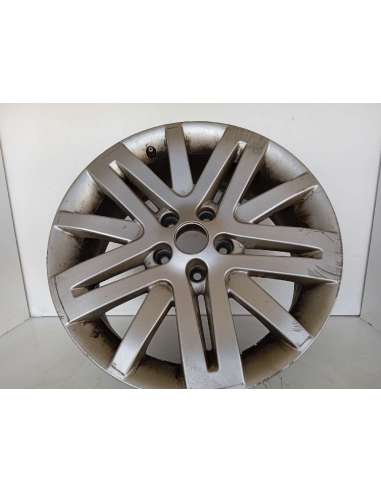 LLANTA - 821573 / 8200370422