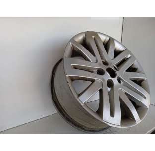 LLANTA - 821574 / 8200370422 2