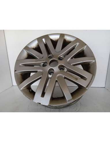 LLANTA - 821575 / 8200370422