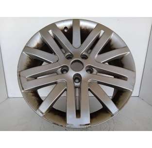 LLANTA - 821576 / 8200370422