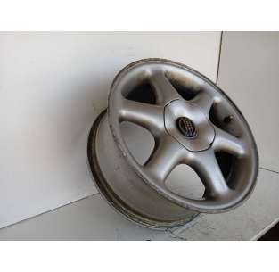 LLANTA VOLVO V40 FAMILIAR... 2