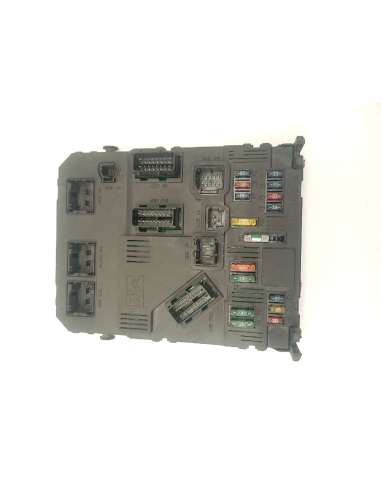 CAJA RELES / FUSIBLES PEUGEOT PARTNER...