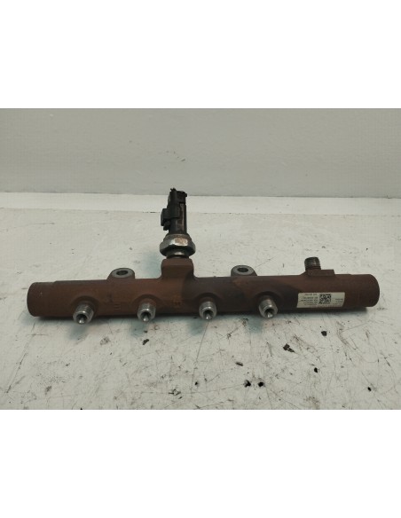Recambio de rampa inyectora para renault megane iii berlina 5 p dynamique referencia OEM IAM H8200296867  