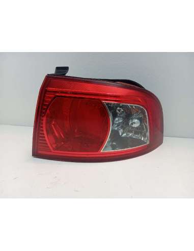 PILOTO TRASERO DERECHO - 822024 /...