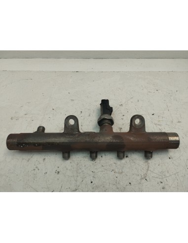 Recambio de rampa inyectora para renault megane iii berlina 5 p dynamique referencia OEM IAM H8200296867  