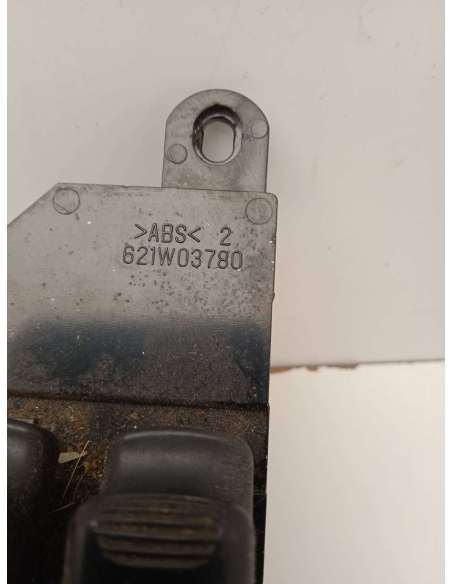 598704