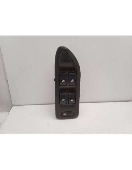 676103