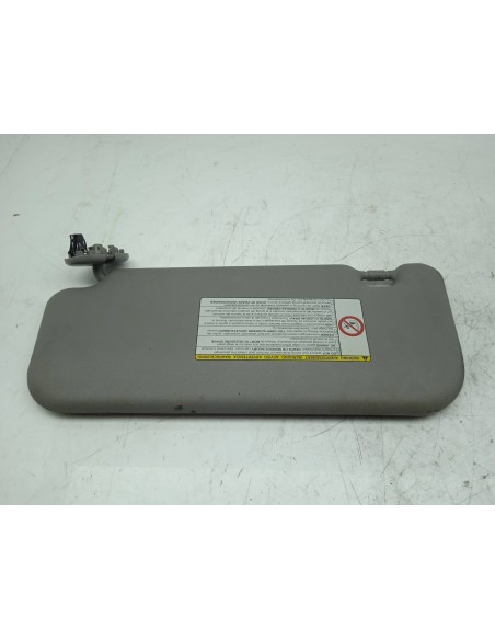 Recambio de parasol derecho para toyota yaris active referencia OEM IAM   
