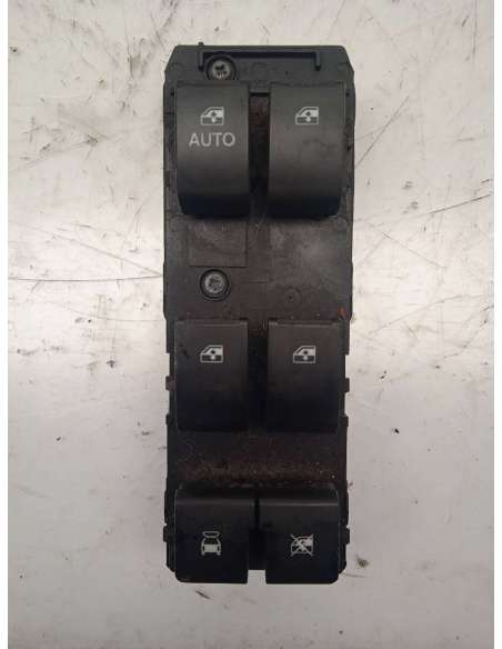 733699