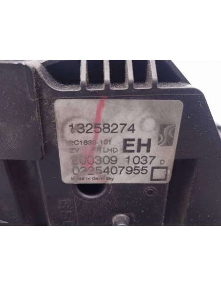 735929