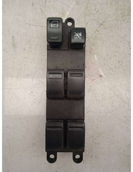 740700