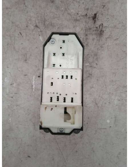 744839