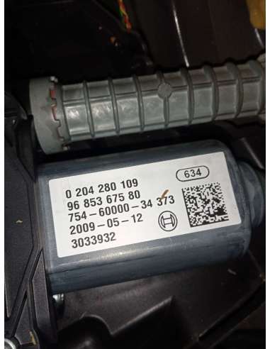 776856