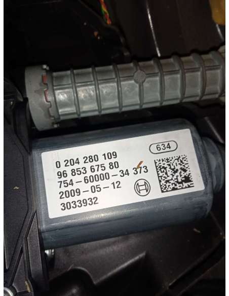 776856