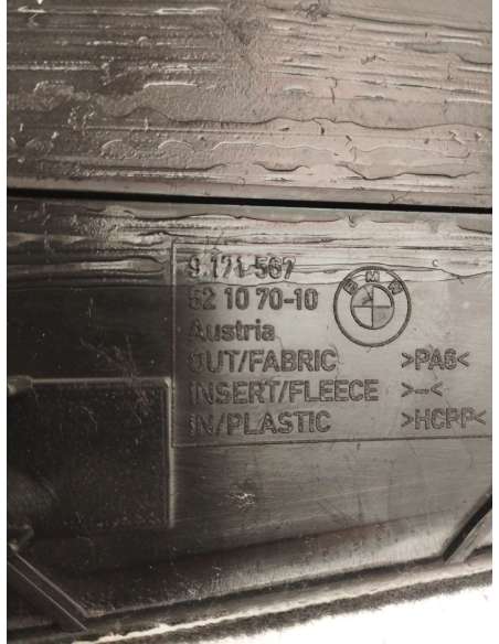 782884