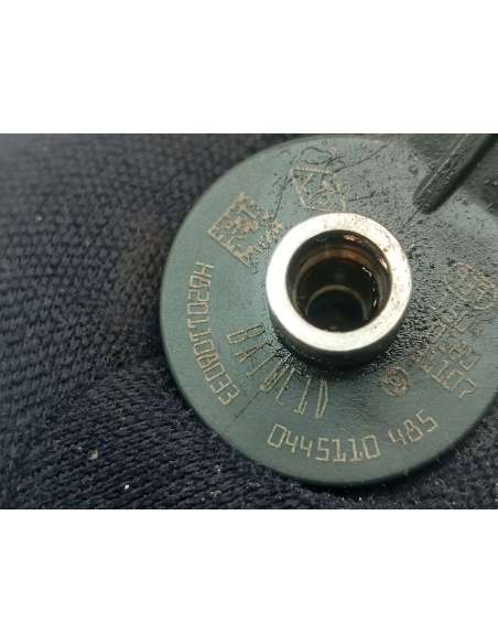 815990