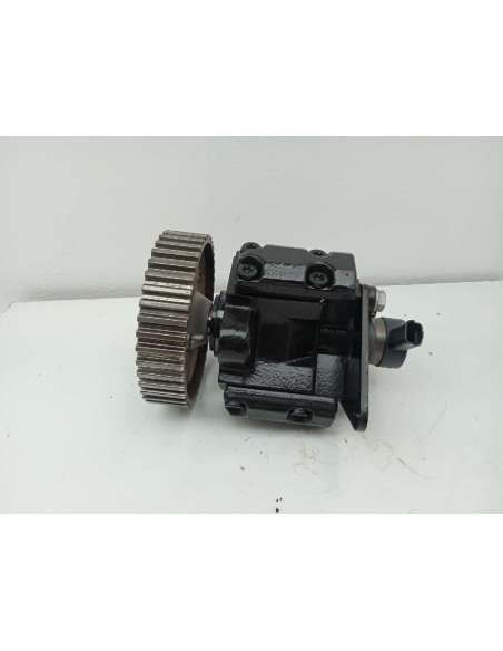 816898