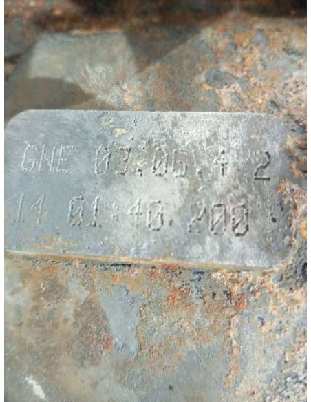 817558