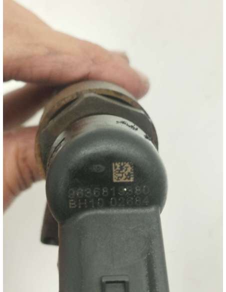 818016