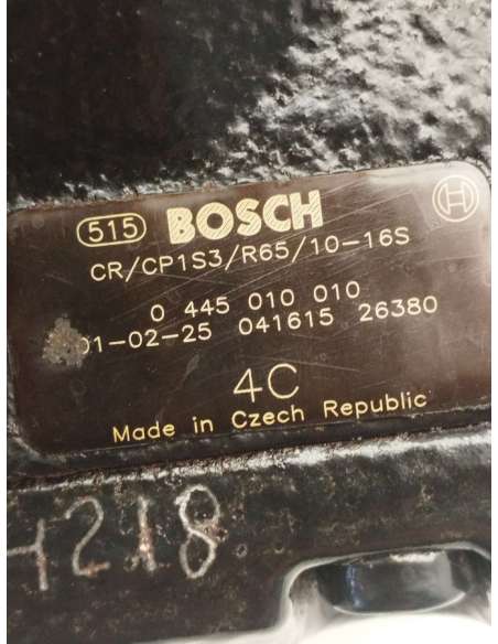 818441