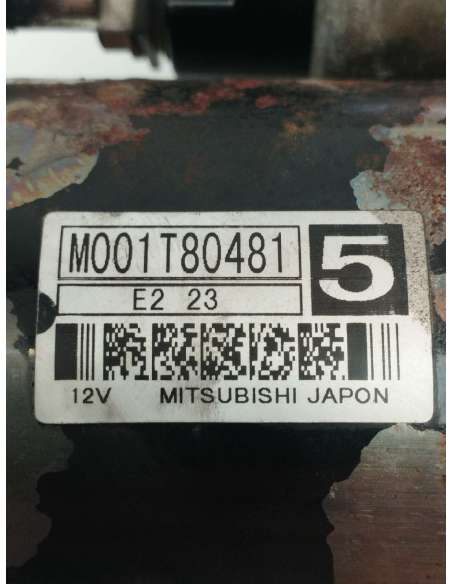 818569