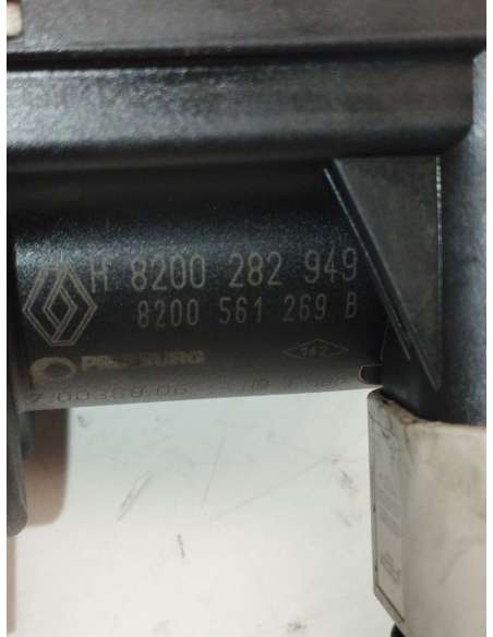 818784
